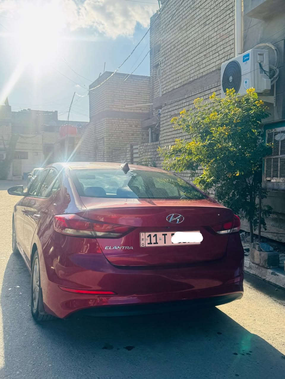 سلام عليكم 
النترا موديل 2017
رقم بغداد انكليزي بسمي تحويل ثاني يوم هزه جديده
ناشر سونار وي صور
مكينه كير حداديه خير من الله
مكينه 2000دوش 
ماشيه mi106حقيقي
سعر 112$وبيه مجال 
مكان سياره بغداد الكاضميه
رقم الهاتف
***********
