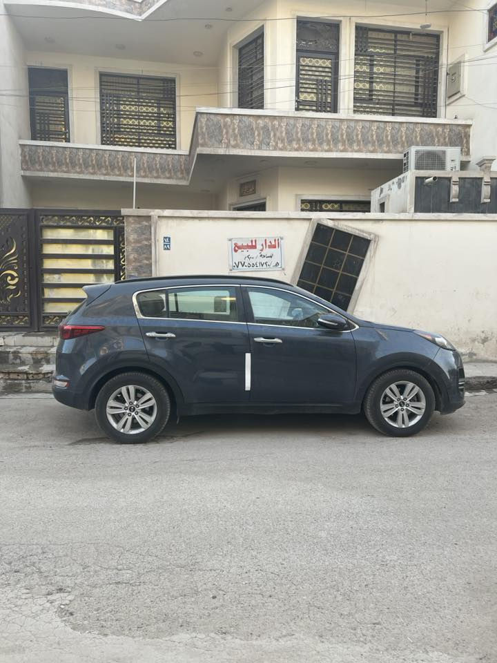 سبوتج 2018 LX بيع أو مراوس 
وارد أمريكي حادث جدآ بصيط صور الحادث مرفقه

اشاير با المري مري شفط

تبريد ثلج

حساس امامي حساس خلفي
محرك 2400gdi
دفع رباعي AWD
ثلاث انضمه قياده ايكو و نورمل و سبورت
 نضام نزول منحدرات
تشغيل سويچ 
مقاعد مخمل بلاديات
شاشه أندرويد و ابل كار بلي
ماشيه 70miالف 
رقم بغداد        السعر 155و بيه مجال جدآ بسيط
مكان السياره بغداد 
***********رقم الهاتف 
موجود واتساب
