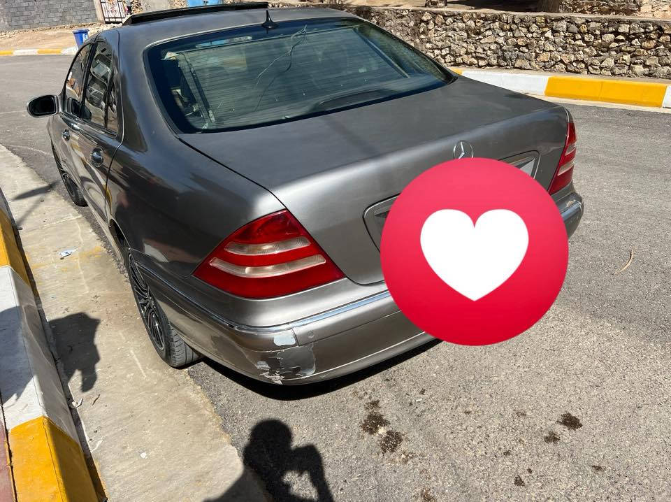 لسلام عليكم مرسيدس غواص  موديل 2005 البيع او مرواس رقم كركوك شرط تحويل محرك 6سلندر كير محرك شرط سياره مكفوله من ضربه بيهه بل باب خلفي شبر صبغ سياره جاهزه من كلشي تبريد ثلج كير محرك تخم تاير ويل كب صدر كفاله  مكان لسياره لأنبار حديثه لاتصال ع رقم 

‭٠٧٨٣ ٢٤٢ ٨٢٠٤‬
