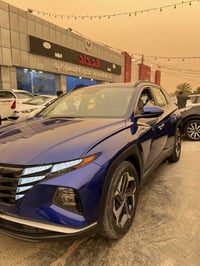 توسان مديل 23 رقم بغداد فول مواصفات ماشيه 73الف السونار والحادث مرفق ب...