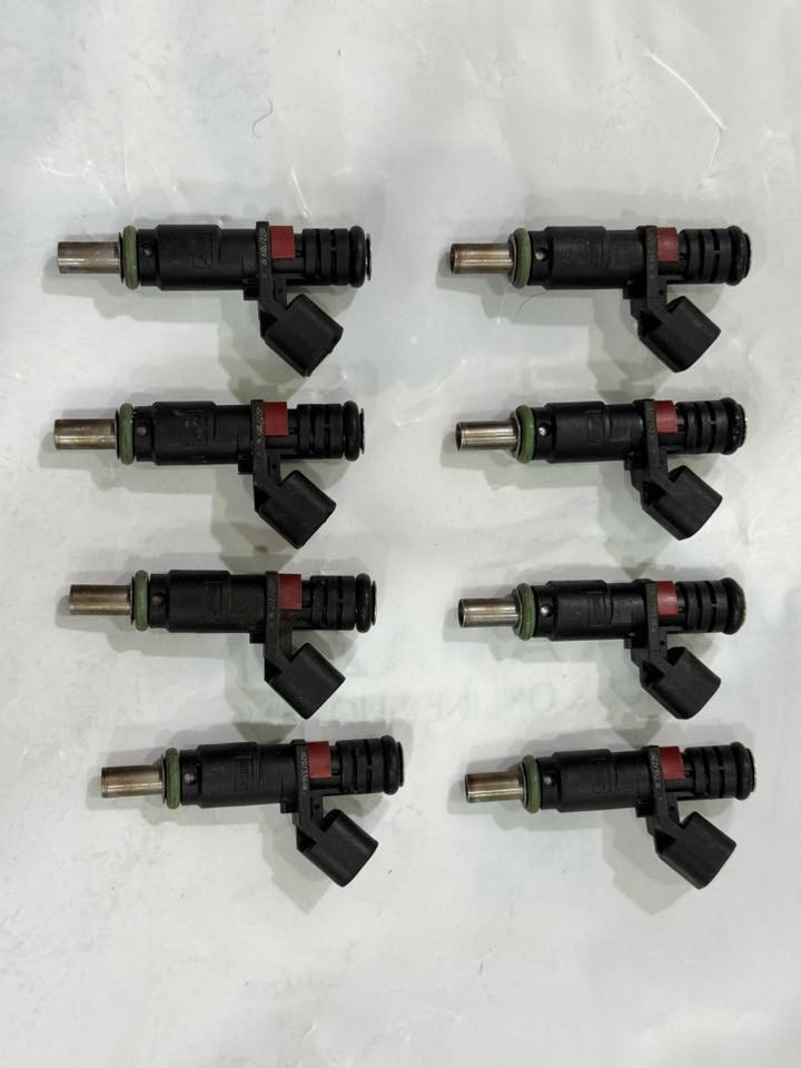 السلام عليكم نوزلات هيلكات عدد 8 600cc اصلي تفصيخ من سيارة مديل ٢٣ يرهمن 5700-6400-6200 السعر  200$ قفل 
***********
