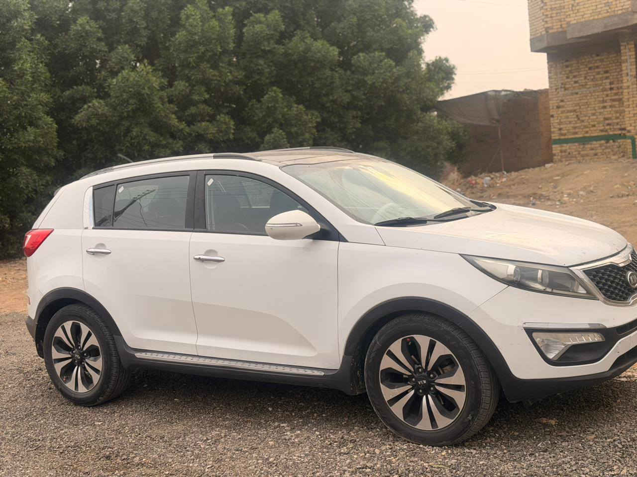 السلام عليكم كيا سبورتج موديل 12فول مواصفات بنوراما وبصمه مكينه جتي اي ورد كوري مكفوله كفاله عامه  مكان السيارة ديوانية رقم بغداد *********** جديده السياره السعر 140 وبيهه مجال
