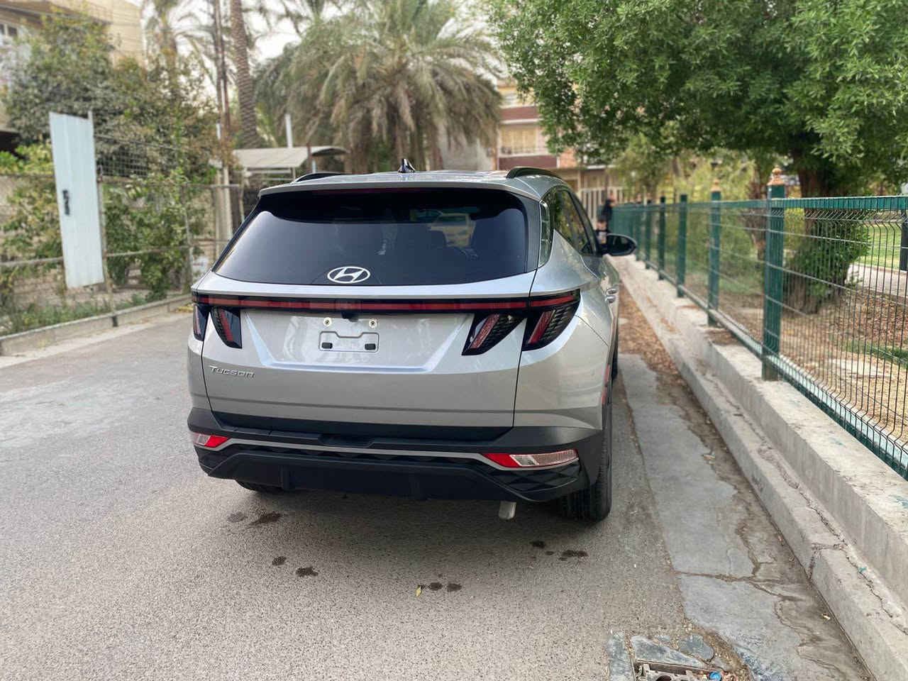 السلام عليكم
للبيع او مراوس 
هونداي توكسان 2023
وارد أمريكي  دخول جديد فحص تترقم جميع المحافظات 
محرك2000 دوش
ضرر جاملغ وينيد

المواصفات 
بصمة + بصمة دخول ابواب ذكي + تشغيل عن بعد 
شاشة كار بلي 
هاند بريك بصمة
نظام ترحيب
نظام الملاحة 
شحن وايرليس
رادارات امامية خلفية+ جانبية 
كشنات كهربائية 
تدفئة بالكشنات 
حساسات
جنطة كهرباء 
تحديد مسار
تبريد قطعتين 
مانع انزلاق
نزول منحدرات
نظام ABS
تصوير كامرة 
نظام فحص ضغط الاطارات
فول تحكم ستيرن
لد امامي خلفي
نقاط عمياء
اوتو هولد
اوتو ستوب
السعر 157
مكانها بغداد بسمايه
*********** بغداد, العراق
