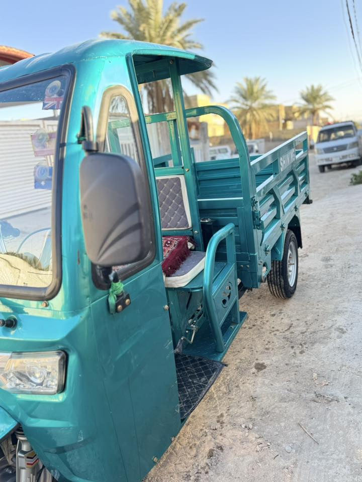 سلام عليكم شباب ستوته شكل الجديد موديل 2025 الستوته جديده رقم وسنويه كبل تتحول بسمك ستوته مواصفاتها كدامك ويل وتاير سايبه بدي اكبر من الستوته ال جمره لايتات زنون بيها دبل كير يعني ثكيل وخفيف مال حمل تشيل وزن طن ونص او اكثر  السعر 3 مليون وبيها مجال قليل إذا متعرف سعرها خابر الوكيل مالتها بل نجف وشوف بيش مكاني بابل قرب جامعة بابل رقم الهاتف ***********
