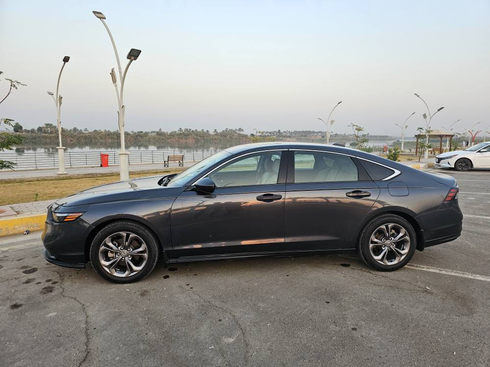 هوندا اكورد2024 / سياره مرقمه بغداد وبأسمي / رقم دولي الجديد
مواصفات ex 
 بانزين/  محرك 1500 تيربو ماشيه #29920 قابل للزيادة 
• كير اوتوماتيك
داخل لونين بيجي 
•فتحه
• كاميرا خلفية 3 انظمة
• كرسي كهرباء 
• شفتات بالستيرن
• هندبريك كهرباء
• عداد ديجيتال
•لايت عدسات زينون
• نظام اوتو لايت Auto
• لايت العالي زنون 
اوتو هولد للبريك
• حساسات دخول الإنفاق
• حساسات ضغط هواء الإطارات
• 3 أنظمة قيادة (eco , sport,normal )
• بلوتوث
نقاط عمياء 
حادث بنيد ودعاميه ما واصل راديتر ولا شاصي
مكان السيارة الانبار / قضاء عامرية الصمود
للاستفسار اكثر/ ***********
                       ***********
السعر 165 وبي مجال
