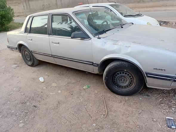 سلبرتي ٨٩ حلوة سياره بدون حادث مكينه ٢٨٠٠ داخل حلو بسمي نكليزي بغداد تبريد شغال سعر ٤٠ورقه قابل للتفاوض للاسفسار *********** زيونه
