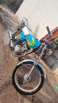 دراجة 🚴 للبيع موديل 21اواق اصوالي سعره 390 07815931536