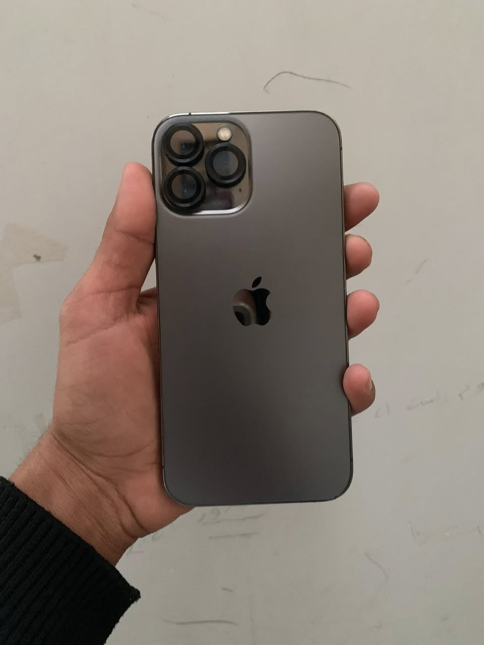 السلام عليكم
ايفون 13 برو ماكس ذاكره 256 بطاريه 96 ما مفتوح شرط الفحص مع الكارتون سعره 725 وبي مجال مكاني ميسان 

***********
