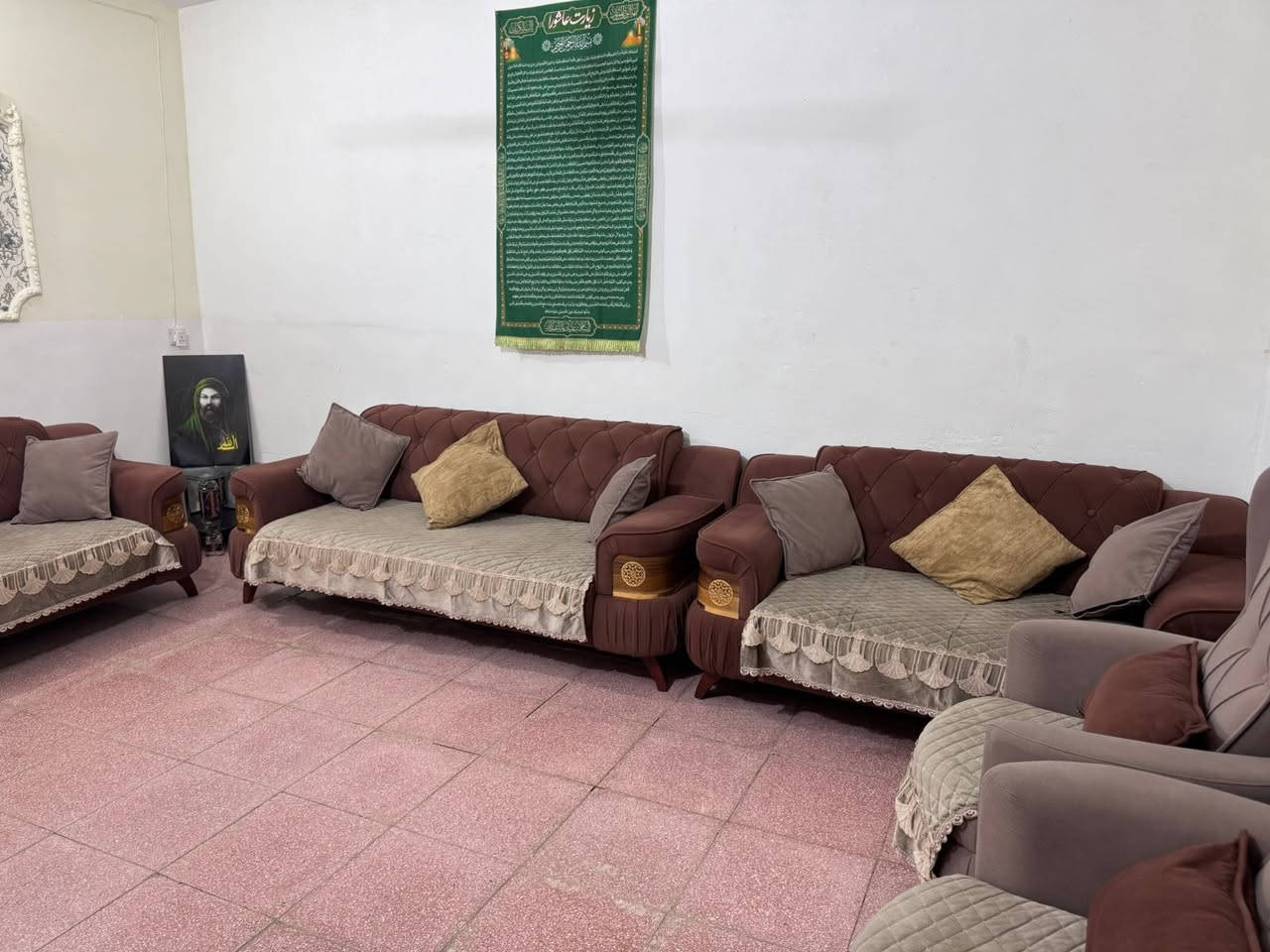 مشتمل مربع #بالزهراء #للبيع بناءه حديث بيه 3غرف شارعه12م الشراي يدخل خاص ادزله التفاصيل


**إذا كنت صاحب هذا الإعلان وتريد حذفه لأي سبب، رجاءا أرسل رسالة إلى الدعم الفني**