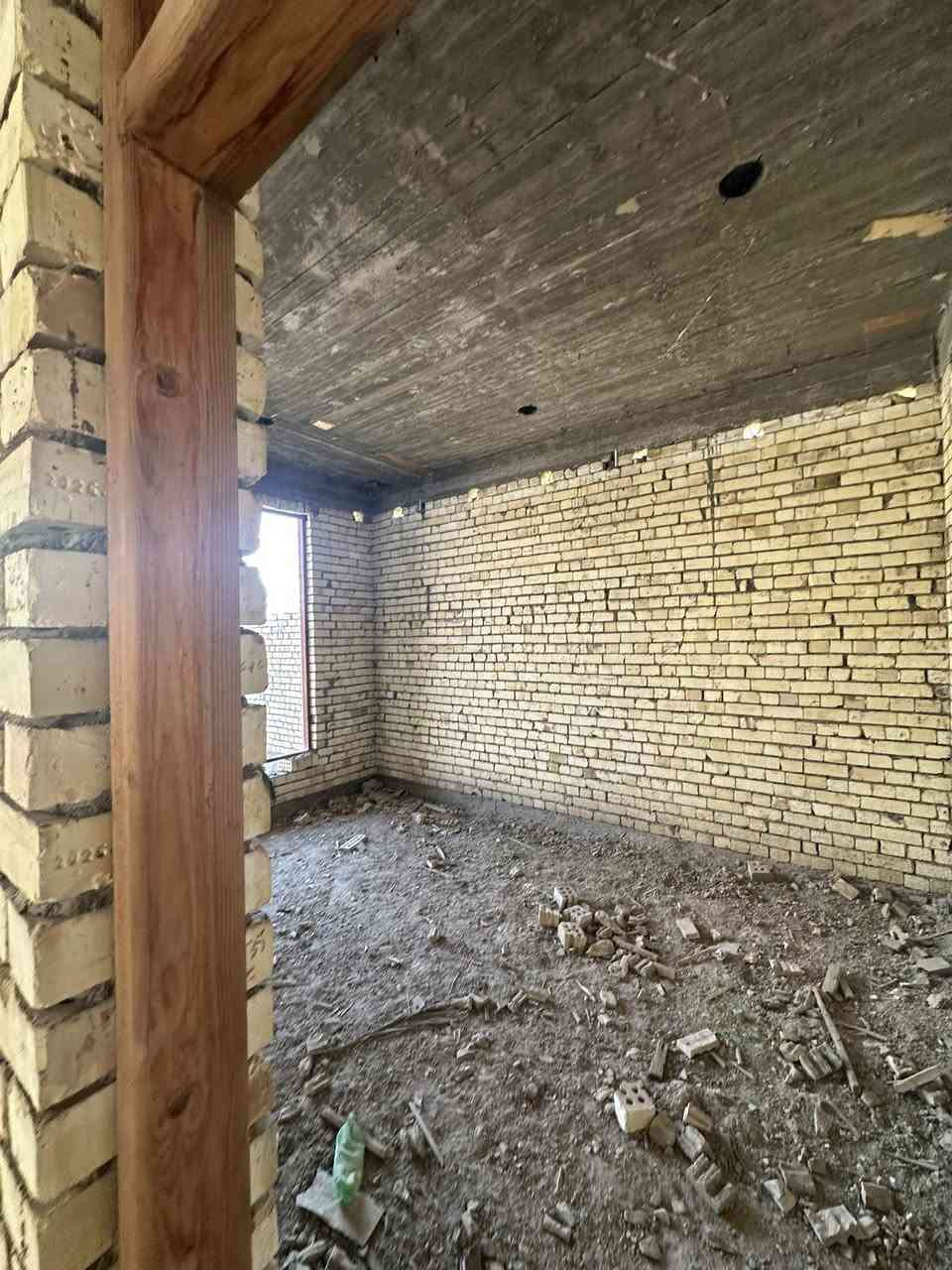 ✅ للبيع هيكل طابو زراعي سند 25
📍 الموقع: حي الأسرى – مقابل الكفيل – على الشارع المؤدي إلى كلية الكوت الجامعة
📐 المساحة: 200 متر
🏠 المواصفات: طابق واحد (هيكل جاهز)
💰 السعر: جداً مناسب

📞 للاستفسار والمزيد من التفاصيل يرجى التواصل على الواتساب او اتصال ***********
