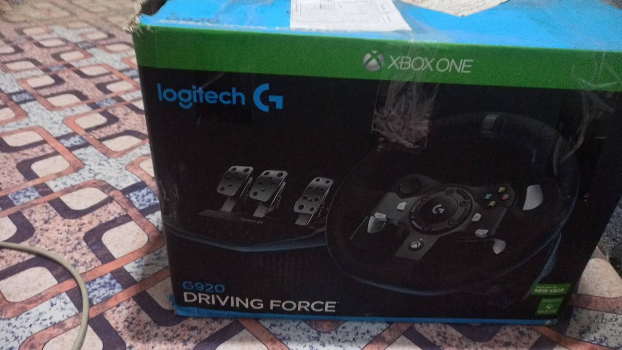 السلام عليكم اخوان عارض دركسون لوجتك G 920 يشتغل للاكسبوكس والبيسي بسعر 230 متوفر توصيل اخوان بس اخوان الشراي خل يبحث قبل لا يشتري لان قبل فترة طب علي واحد وطلبى ويكلي خربان وهوى البرنامج ما منزلا وما يعفرلا اصلا ورجع الطلب


**إذا كنت صاحب هذا الإعلان وتريد حذفه لأي سبب، رجاءا أرسل رسالة إلى الدعم الفني**