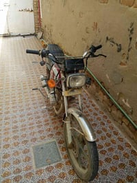 سيفان • خمسه كير • بحاجة كلتش