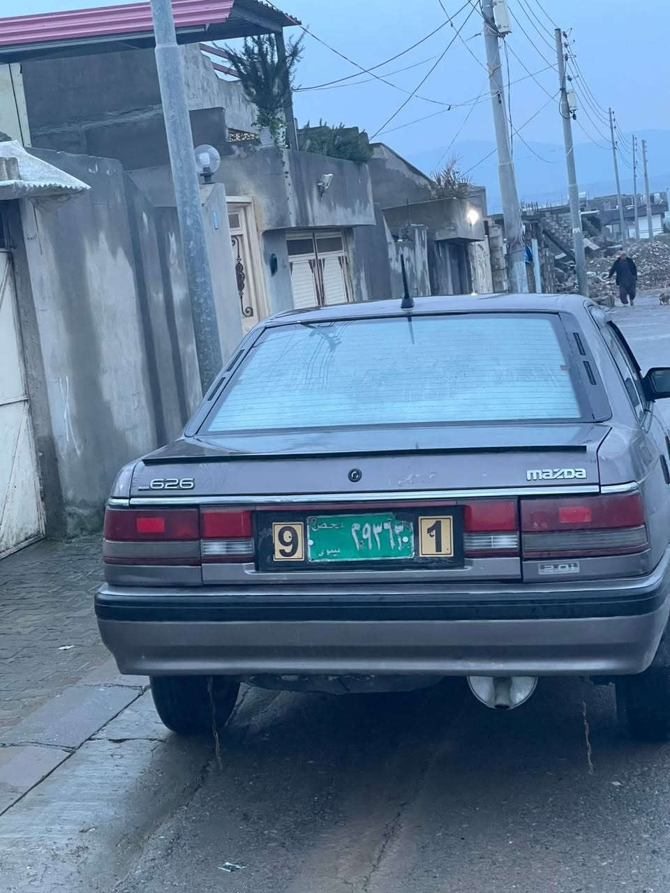 مازدە سندوق مۆدیل ١٩٩١
ئاڕمی پلاستک دەهۆک 
گیرو مەکینە بەشەرت 
مەکینە ٨ بەخ
بێ بواخ. بەس بۆنیتی بواخە 
پاش و پێش کەپس 
٤ تایەو ویلی لۆک 
٤٦ مەجالیکی کەم 
           Whtsapp لەسەرە
ژمارە ***********
