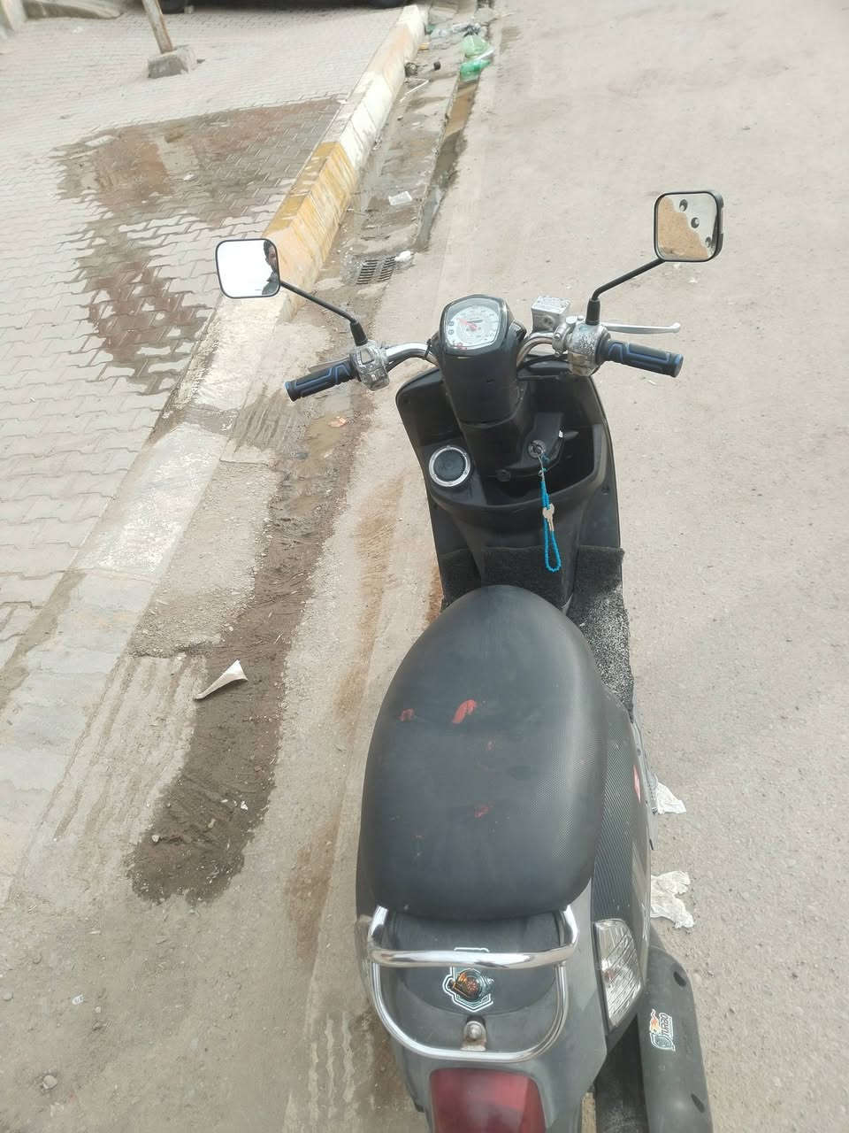 دراجة بوليسي للبيع نكره سلف هندر كله شغال اشاير يشتغلن السعر مليون و50 وبي مجال العنوان بعقوبه منطقة جرف الملح قرب فرن صمون السعاده *********** او عالخاص
