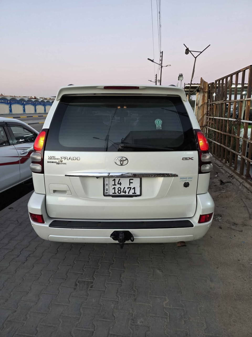 برادو ٢٠٠٧ .. خليجي كفاله عامه ضربه صبغ تبديل 
مكينه 4 سلندر ٢٧٠٠... بالكارتون مامفتوحه .....
شاشه بالسكف فور ويل شغال ... تخم تايم حداده بالكارتون ... ماشيه ٢٥٠....كم........تبريد 3 قطع .... .
تخم تاير جديد .... دواخلها عسلي بالكارتون ....
مكاني بصره ... السعر ١٤٢ ارخص برادو 
*********** البصرة, العراق
