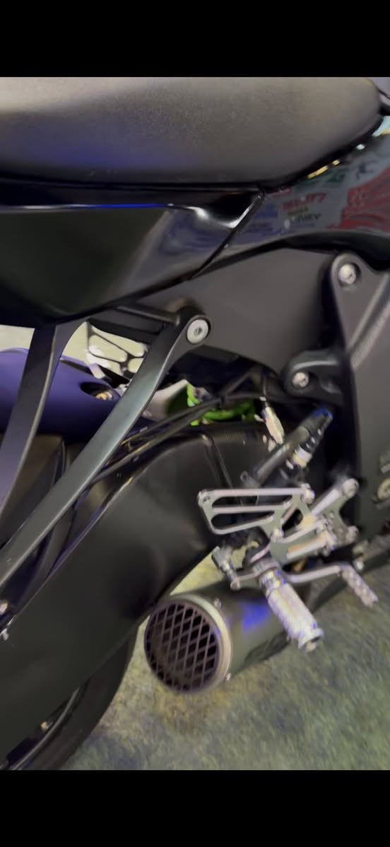 سلام عليكم كاوسكي 2016 نينجا zx6R  مزاد بدون حادث
دراجه نضافه 100/100 بدون رقم  بس ينفتح كمرك تدفع كمرك وترقم 
طالعه من كلشي وكلاشي مكفوله ومابيه اي نقص وشرط احلى من صور 
مودات تحكم كزوز SC  بدون برمجه ولاشي بلاديه مملعوب بيه كله جاي بيه من اليابان 
السعر 60 وبيها مجال  وكلشي اكو بسوك حسب نضافه مكاني بغداد محموديه  الاستفسار خاص


**إذا كنت صاحب هذا الإعلان وتريد حذفه لأي سبب، رجاءا أرسل رسالة إلى الدعم الفني**