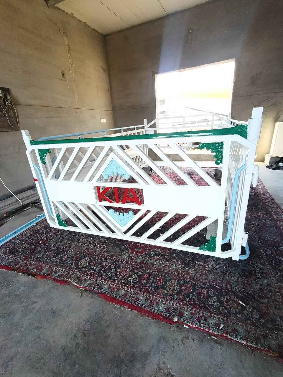 جەمجەی کیای ٢٧٠٠ لە بۆ ٣٠٠٠ دەبی واتا سێ هەزاری دەسکردی قەرەمان حەدادە سبوخی تازە بی شکانو خایس مشتەریت نامە بنیرە یا تەلەفۆن بکە شوێن هەولیر ***********
