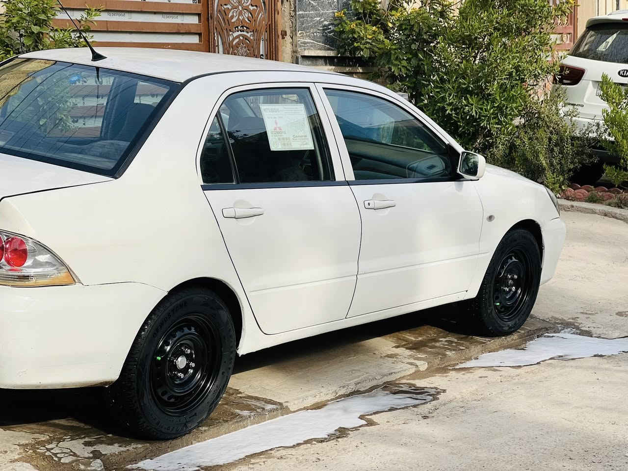 من رخصة الادمن
للبيع مسيبوشي لانسر2011اشركة العامه خليجية
سيارة كير مكينة مكفولات مكينة قبق اسود 1600بلادي 
تخم تاير جديد حدادية امامي خلفة جديد تبريد ثلج تدفه 
السيارة بيه صبغ اهلالات خلفية وكصت البنيد فقط بسبب الحصو مال طريق السيارة مطلوبه للمصرف 
السعر 60$
العنوان بغداد البنوك 
***********
