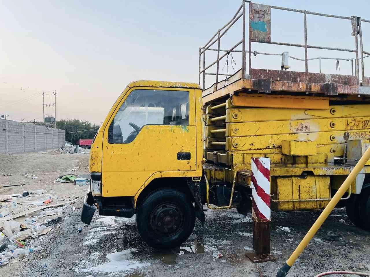 سلام عليكم باسكت كنتر عضم شغاله ترفع 16متر وقم بغداد شغاله موديل 1995 السعر 70وبيه مجال عنوان بغداد ***********
