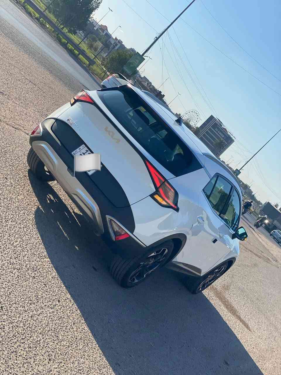 🚗 للبيع: كيا سبورتج 2024
📊 المسافة المقطوعة: 31 كم
🛠️ المحرك: 4 سلندر 2000cc
رقم بغداد مكفولة كفالة عامة
⚙️ المواصفات:
• فول مواصفات عدا فتحة السقف
• بصمة تشغيل + تشغيل عن بعد
• مقاعد أمامية كهرباء مع تدفئة
• شحن تايب C بالكشنات + شحن وايرلس
• شاشة كبيرة
• كاميرا خلفية
للاستفسار 
***********
