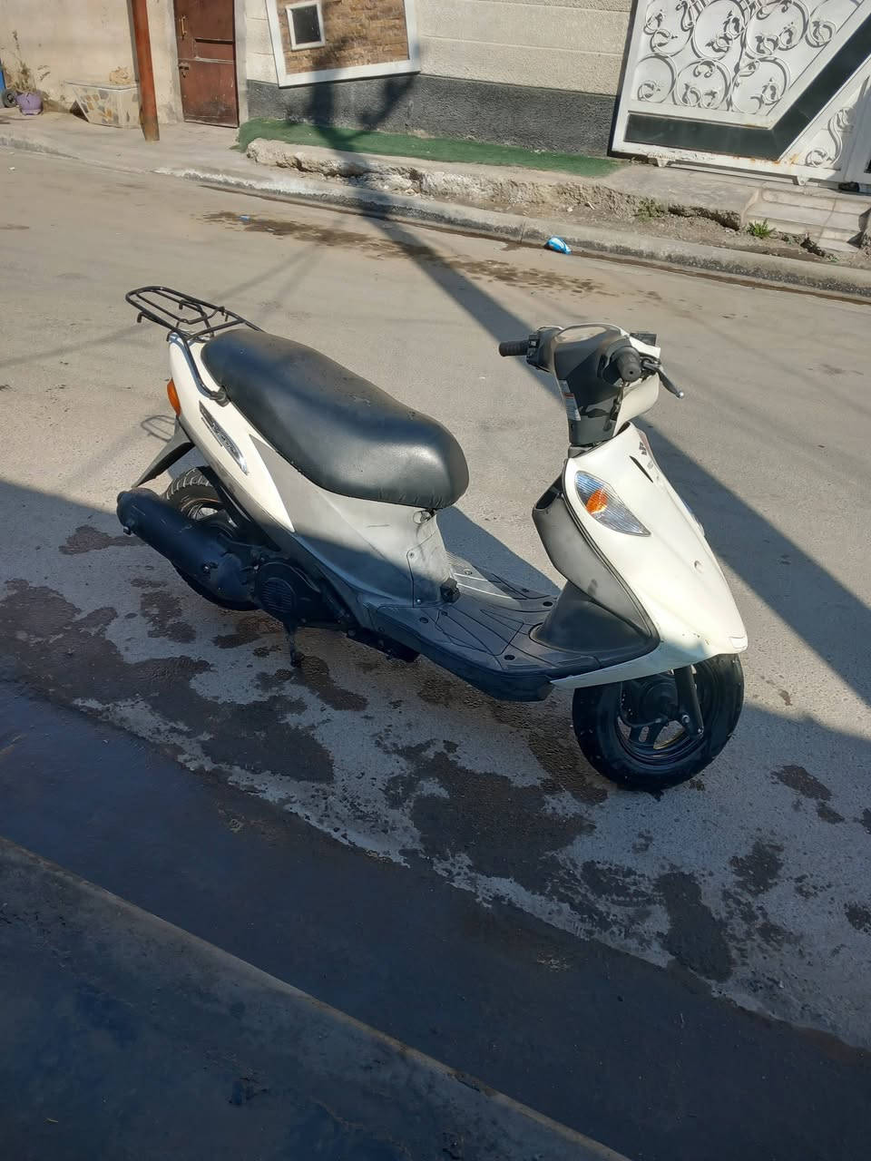 سلام عليم دراجه ادرس ياباني كامله سلف هندر بس بيها خيط تبخير للبيع او مراوس بتلفون ايفون سعرها 450 وبيها مجال مكاني بغداد حي لقاهره 
***********واتساب
