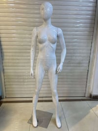 متوفرة 6 مليكانات من هاي الي بالصورة وسعرهن مناسب للاستفسار ‏‪07707272...