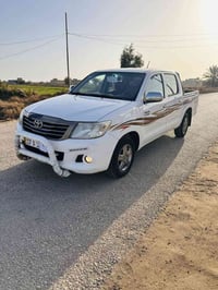 هايلوكس ٢٠١٥ • كويتي • اوتوماتيك