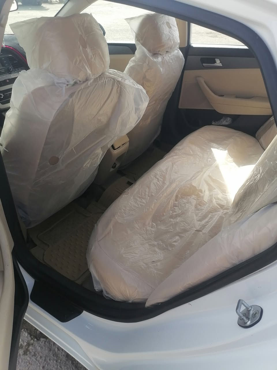 سوناتا موديل 2015 خليجي بيها قطعتين صبغ بدون مكينه ٢٤٠٠حادث شخط وبارد سياره مكينه كير صدر وتايرات كله جديد شرط ترايك وين متريد رقم اربيل تحويل سنويه شرط بدون وكاله
السعر 138 وبيها مجال
***********
بابل الإسكندرية
