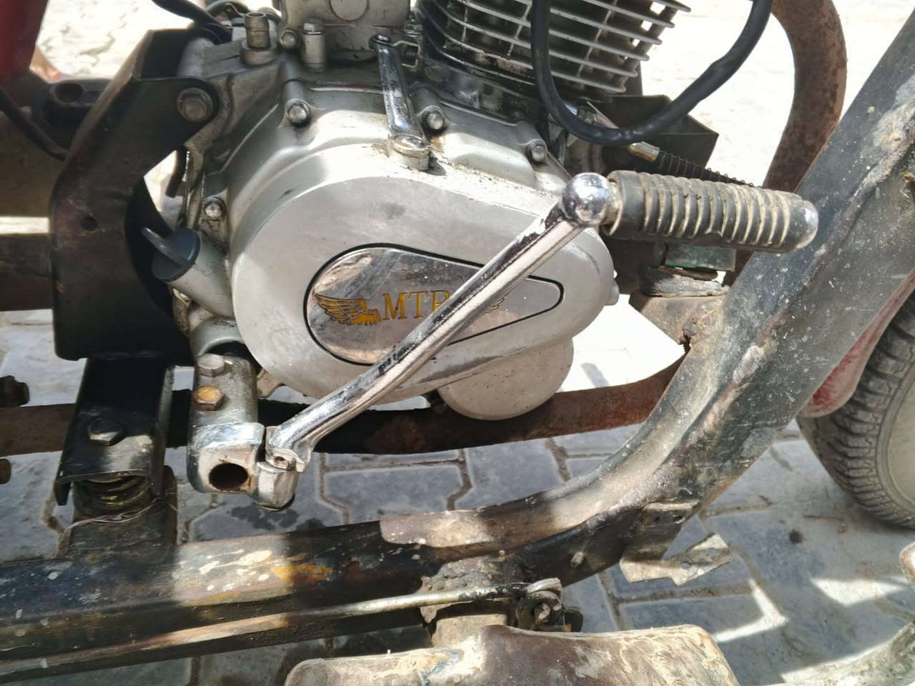 سلام عليكم ستوته دايوان للبيع موديل 18 ستوته المحرك 20 المكان حي أور سبع قصور سعر 800 وبي مجال رقم انتصال ‏‪***********‬‏
