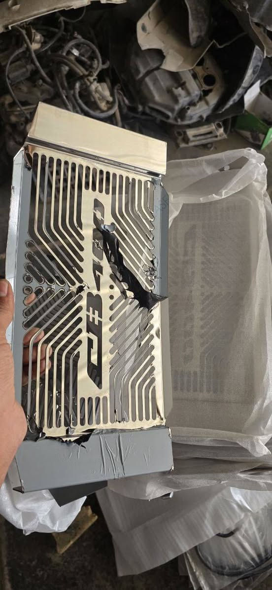 موجود قطع غيار دراجات بطح بنواعه
تفصيخ و جديد 
توصيل موجود لكل المحافضات 
‏‪ ***********‬‏واتساب 
عنوان المحل الديوانيه قضاء عفك
