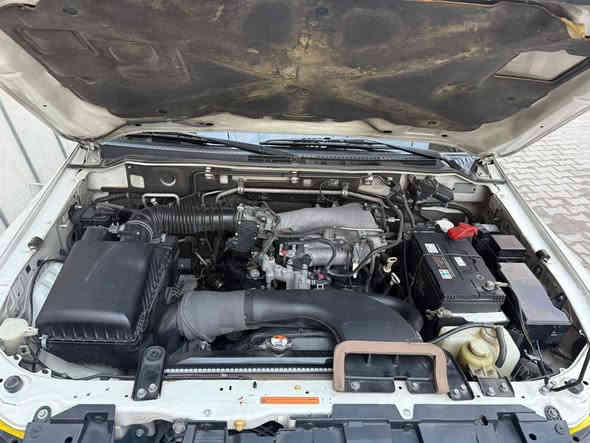 سلام عليكم باجيرو حبتورموديل 2010
فول موصفات واحدعله واحد 

سياره جديده مال بيت أمانة الله 

مكفوله من صبغ وتبديل ماعده البارد لي موجدبسونار كيرمحرك كله بلادي حجم المحرك 3500

شاشه ارقه نوعيه ومسجل البلادي موجود 

سياره كله بانزين محسن والدهن كله أمريكي  

تخم تايرجديدقبل شهرين شاده  

وبيه منضومه زنون شاده ب5ارواق

سياره وياه جادر ومنفاخ 

سياره ماشيه 138

رقم سياره بغداد انكليزي 

وبعدبيه موصفات 

السعراتصل وبيك خيروالله

***********

***********

وات ساب موجود

مكان سياره بغداد مدينه الحريه
