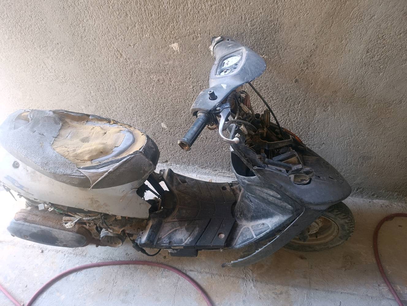 دراجتين ياماها للبيع عاطلت ابيعهن ثنينهن كومت حديد بسعر مناسب سعرهم   عنوانالتنومه110