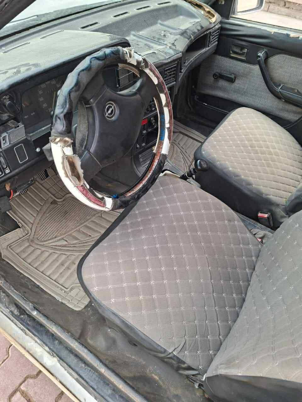 للبيع أوبل. كاديت 
موديل 91
مسجله سنويه صاقطه
محرك كير كفاله السعر 22 ورقه للأستفسار الاتصال بالرقم
***********
