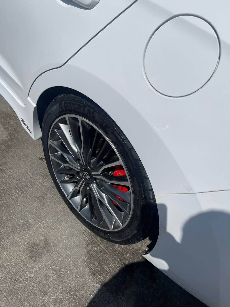 السلام عليكم اخوان النترا 2018 تيربو سبورت اعلى فئه بيهن وارد امريكي كفاله لا غرق لا دحجه لا زلوغ لا صبغ لا بارد كفاله حتى الدعاميات السياره فول مواصفات قماره سوده اصل فتحه مرايات سود ودفيوزر ودوس وجنح رياضي بلاد فجوج برمبو حمر حساسات اماميه خلفيه وجانبيه وبيها ذكاء قياده تمشي بحدها كشنات جلد مطرز باحمر بلادي السياره هواي بعد بيها مواصفات رقم بصره  نكليزي تحويل ثاني يوم ماشية 80 الف رايدها ب 155 وبيها مجال بسيط عنواني البصرة رقم هاتف *********** البصرة, العراق
