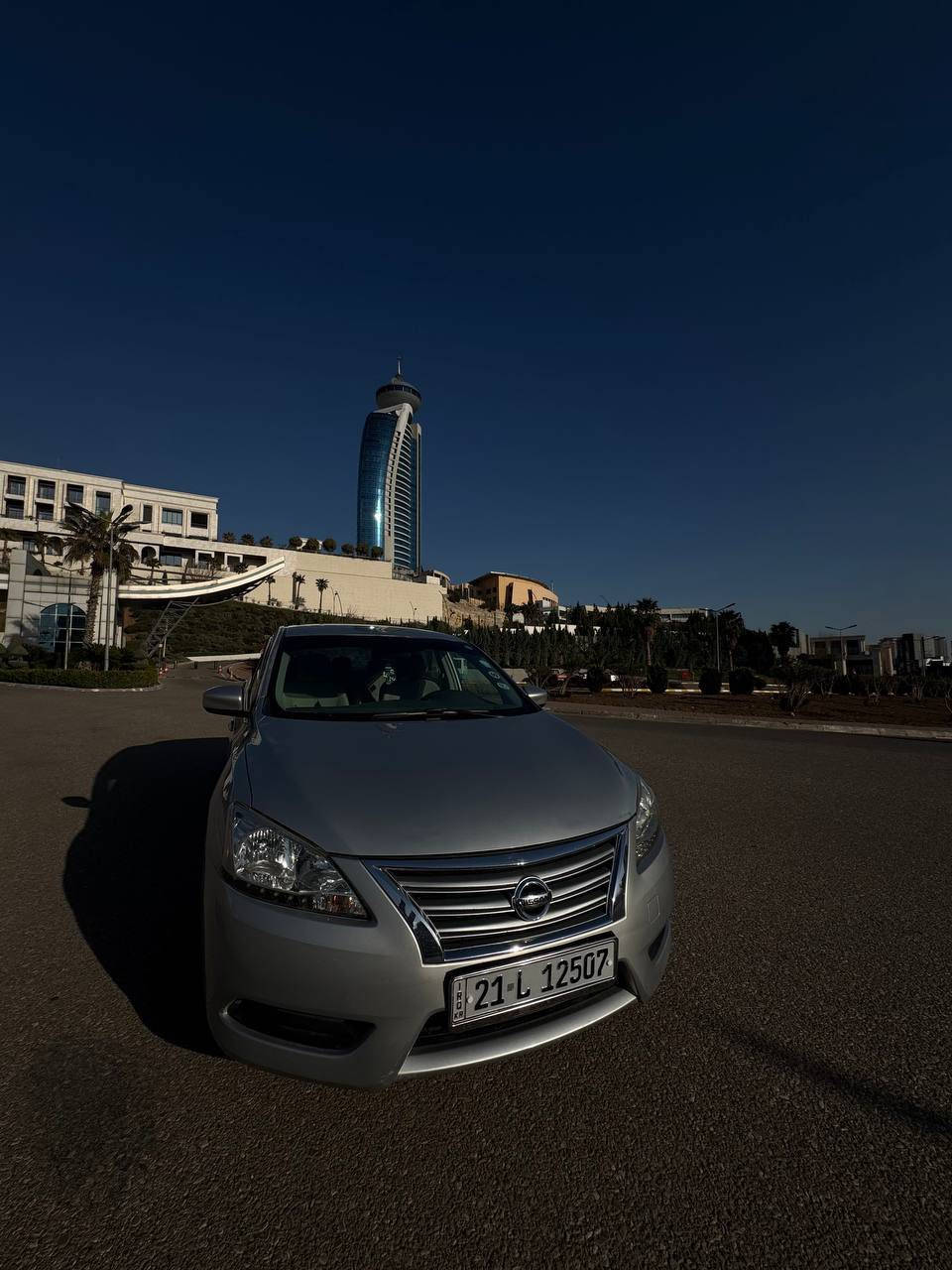 سێنترا ٢٠١٥ مەکينە١٦ بەشەرتی گێرومەکينە هيچی پێوە نيە ويلو تايەی لۆکی لە ژێرايە سعر١٠٢ گەڵەو مەجالێکی کەم***********
