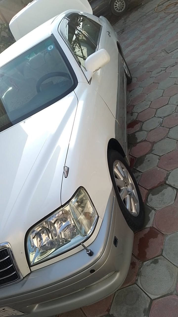 سلام عليكم اخوان مرخصت لادمن ملكه البيع مديل 2002 رقم كركوك مدفوع كمرك وضريبه وقرصها موجود باقي بس رسومات وتحويل نكليزي 

مكفوله من الكص ونقل والضربه القويه كفاله عامه فول مواصفات 4دكم عده الفتحه ثلاجه تبريد خلفي امامي ثلج تدفئه موصفات كلش حلوه بيها سياره مال جنايه مامتعوبه ويل نجمه مكينه وكير خير من الله ديفور الجبير شاصي 75 السياره احلى من صوره تعال وشوف بعينك تخم تاير جديد حداده خير من الله$السعر 115
 مامتواجد على الفيس تصال ***********
