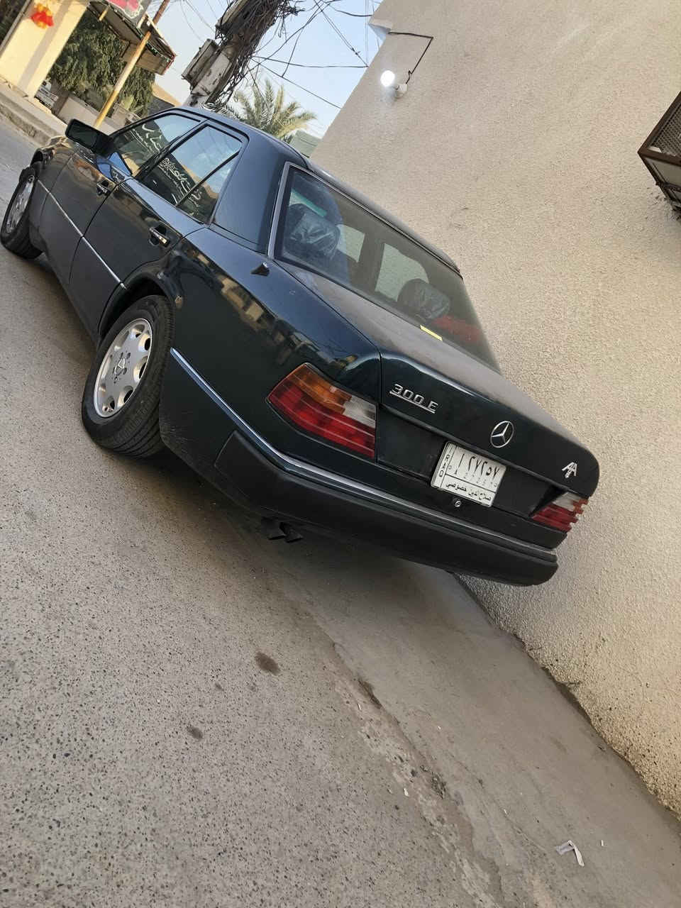 السلام عليكم للبيع مرسيدس دب موديل 1992 حجم E300 گير و محرك بلاد قبق اسود فول نضافه لون زيتوني داخل و خارج مصبوغه عام جماليه مكفوله من الخياس والضربه كفاله عامه قواعد دبلاات بلاد وضع شركه رقم صلاح الدين تحويل مباشر العنوان صلاح الدين الاسحاقي السعر 85 وبيها مجال قليل التواصل ***********
