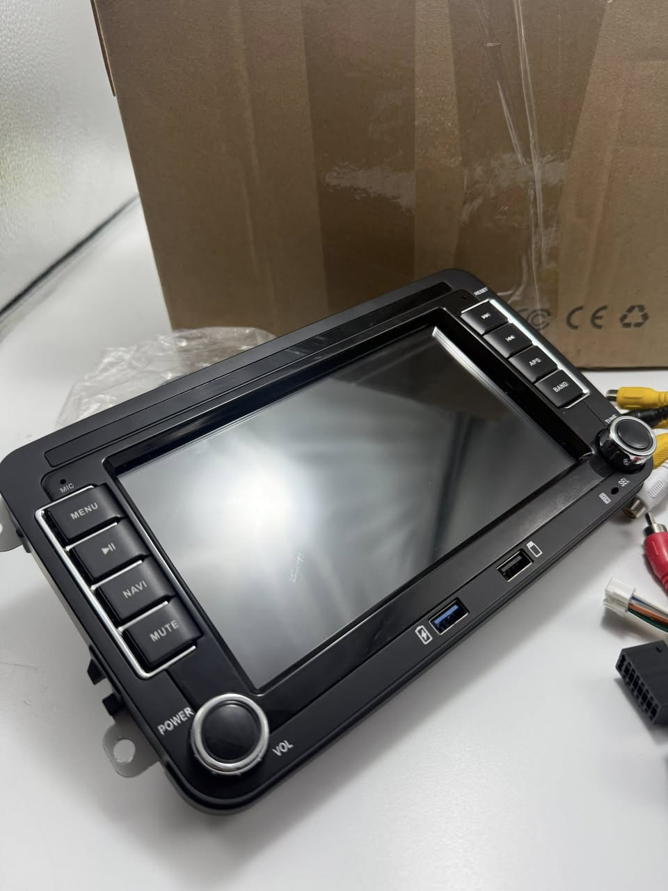 شاشه 
جيتا +كولف +پاسات+ سكودا
Carplay display


**إذا كنت صاحب هذا الإعلان وتريد حذفه لأي سبب، رجاءا أرسل رسالة إلى الدعم الفني**