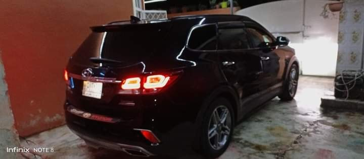 للبيع سنتافي كراند وارد امريكي 7راكب فول مواصفات مقعد الخلفي تدفئه دمامات ابلاد كشنات جلد المقاعد الاماميه تدفئه تبريد بنورامه اربع كامرات ثلاث قطع تبريد دوسات كهربائي تشغيل عن بعد بلاد ستيراد خاص المقعد الخلفي متصل مو منفصل 6سلندر 3.300محرك  للاستفسار اكثر *********** +***********
