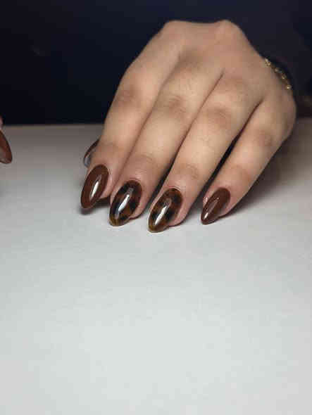 اكرلك 💅 ❤️
العنوان الخاجيه شارع 40 داخل السوق لعصري 🔥 حبايبي اسم مالتنه نونه اكرلك ماعدنه غير فرع
***********
