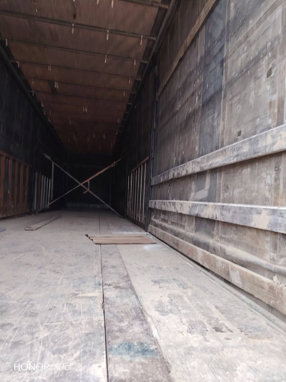 جادر مسرحي للبيع ***********
