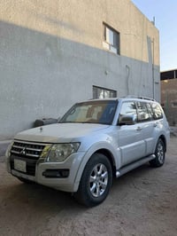 باجيرو • ٢٠١٥ • محرك ٣.٥