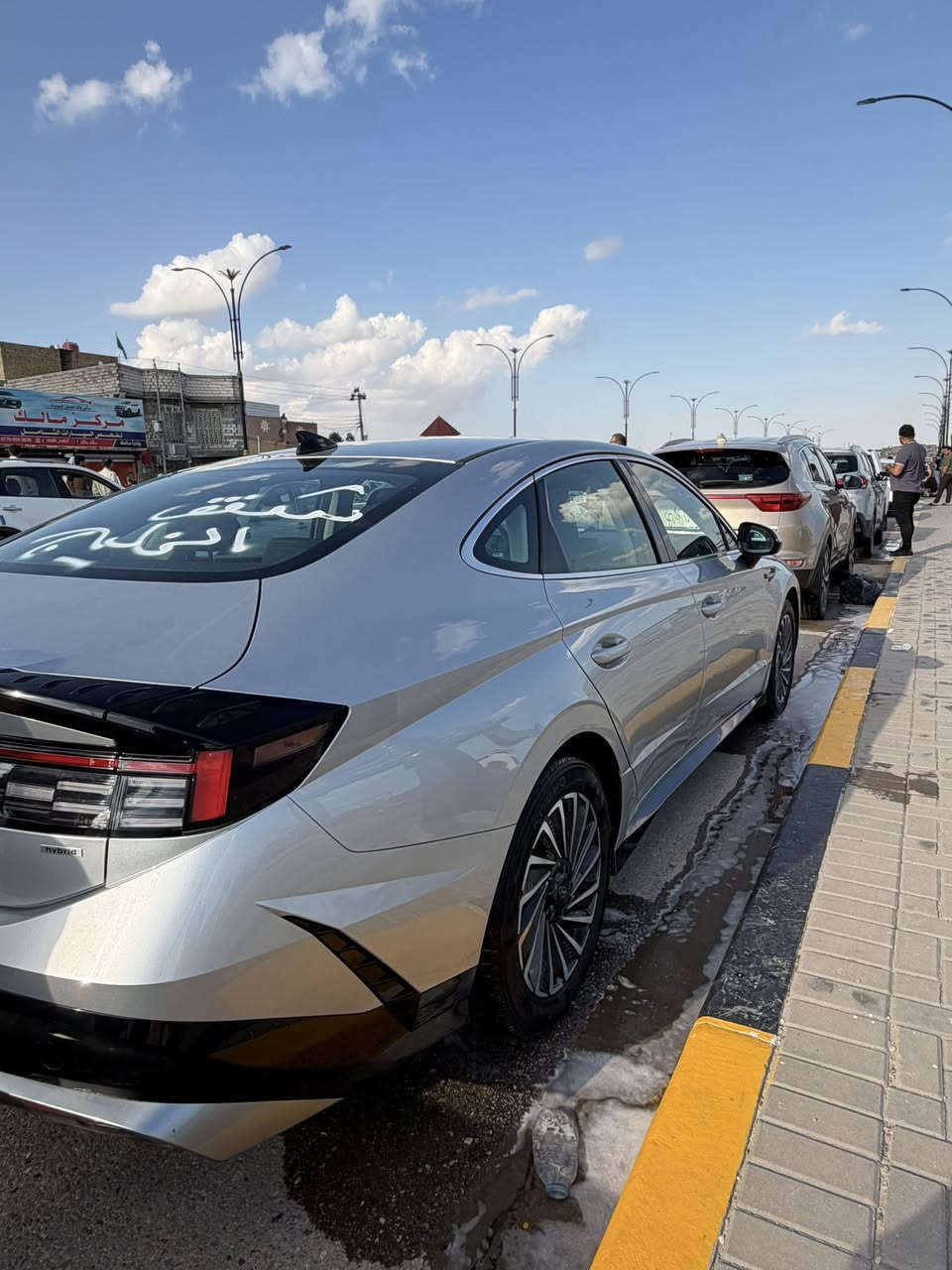 سلام عليكم سوناتا هايبرد مديل 24 دخول جديد كفاله عامه حادث شباك فقط موجود صور الحادث السياره فول عدا البنوراما السعر 225وبيها مجال ***********
