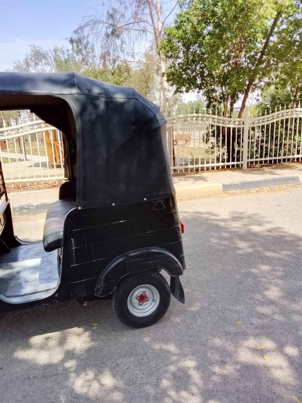 تكتك للبيع موديل 20 بسمي تحويل ثاني يوم سعر 6750 وبيها مجال ***********
