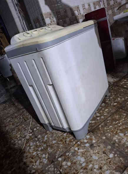 السلام عليكم أجهزة للبيع
ثلاجة حمرة ١٨ قدم ١٥٠ 

مجمدة ١٤ قدم ٩٠
مجمدة هونداي ١٠ قدم ١٣٠ 
غسالة  ٦٥ 
براد جوزي ٦٠##
أجهزة نضيفة للأمانة وتبريد ١٠٠ على ١٠٠ واطي ضمان  
عنوان الشعب ***********
