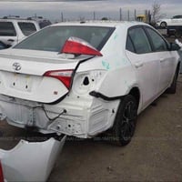 كورولا 14 السيارة مكفولة من الصبغ بيهة تبديل باب السايق نفس اللون فقط ...