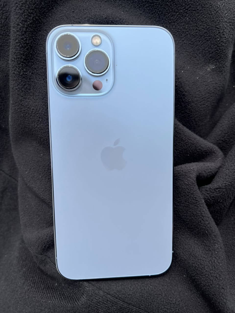 السلام عليكم ايفون 13برو ماكس جهاز نضيف استخدام شخصي نموذج L امريكي بطارية 83 اللون البحري جهاز وتر بروف مكفول من كلشي عل فحص كارتونه وملحقات ويا السعر 750 وبي مجال للشراي رقمي : ***********
