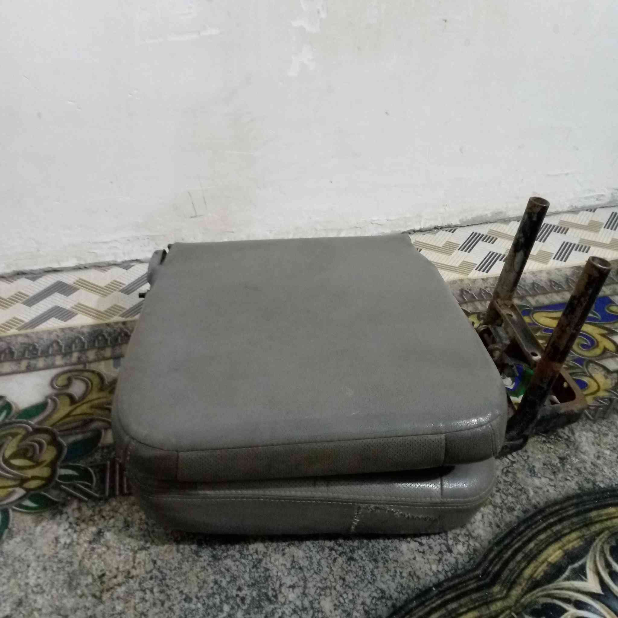 كشن كرسي قلاب كيا بريجو نظيف أريده ب٦٠ الف مدوشم اصلي يعني بلاده هوه هيج نظيف المكان بصره ابو الخصيب وتدللو ومن رخصت أدمن


**إذا كنت صاحب هذا الإعلان وتريد حذفه لأي سبب، رجاءا أرسل رسالة إلى الدعم الفني**