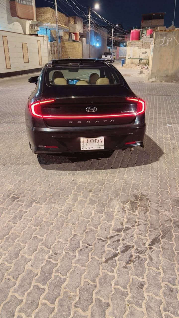 سلام عليكم سياره سوناتاالبيع مديل 20السياره حادثه جاملق وبنيد بس السياره فول موصفات معوقين بعدله سنه وتنتهي الموقع السياره بصره سعر 160وبيه مجال ***********//***********
