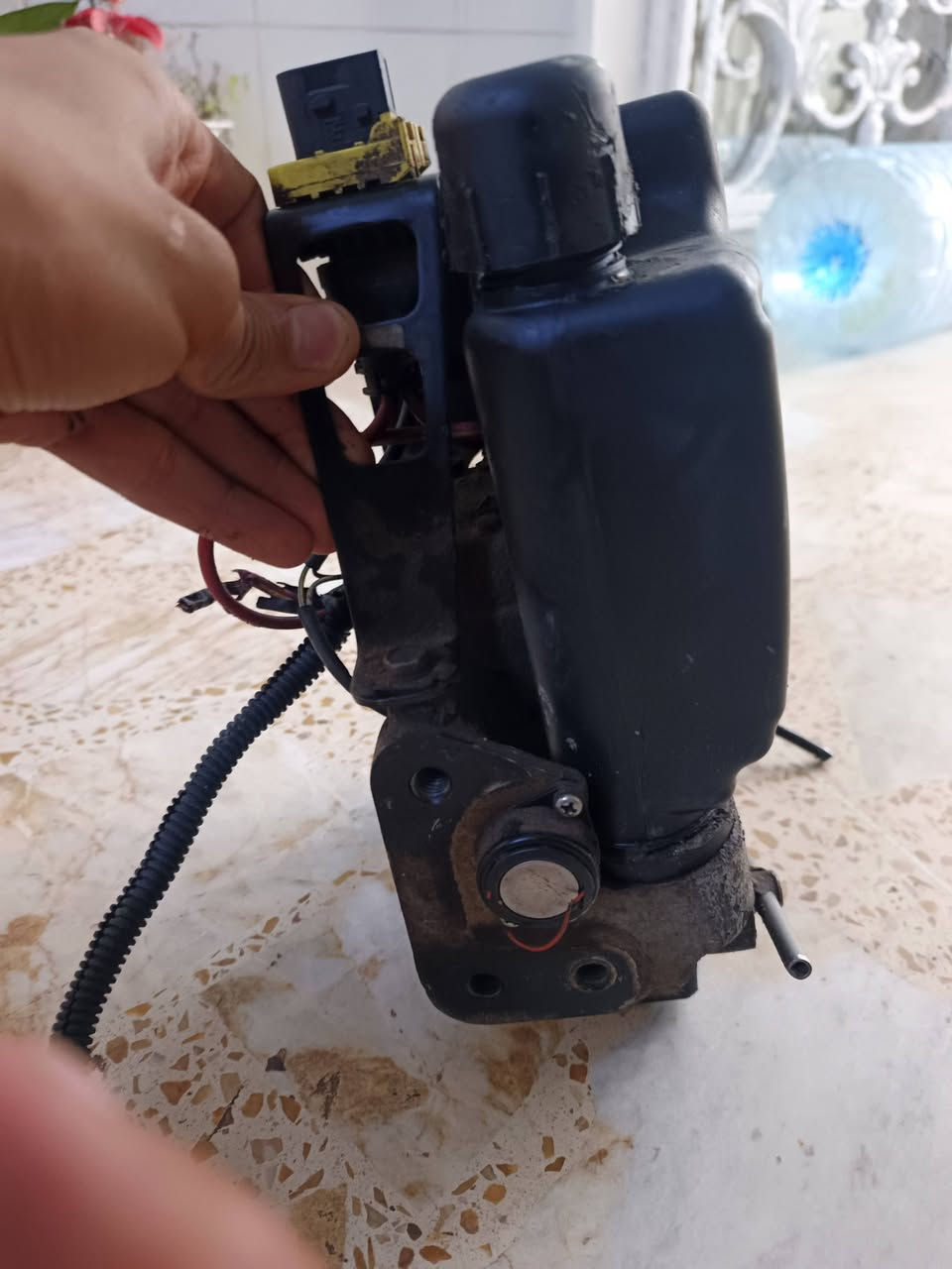 جك مال قماره كهربائي مال اكتروز وحش موديل ١٨ للبيع به ٦ أوراق وبيه مجال الاتصال بس عل وتساب ***********
